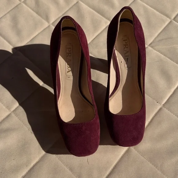 Prada Python Pumps - Picture 3 of 7